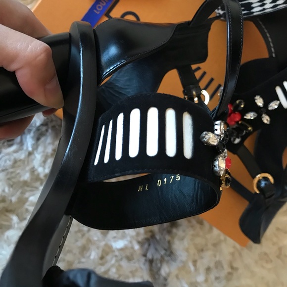 LOUIS VUITTON FRONTPIER EMBELLISHED SANDALS HEELS - Picture 6 of 8